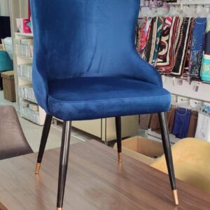 chaise velours bleu Maroc