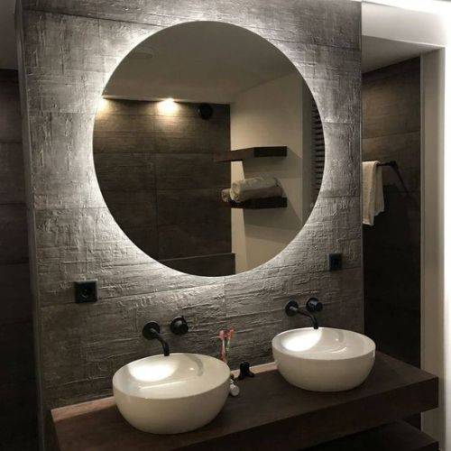 Miroir salle de bain lumineux.