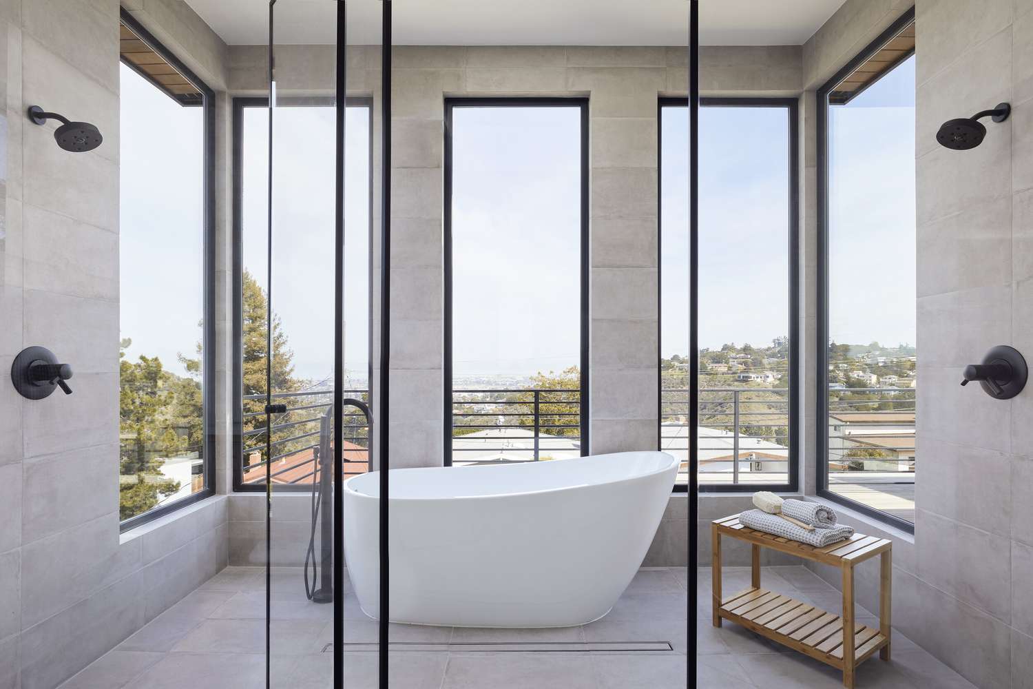 salle de bain contemporaine de luxe