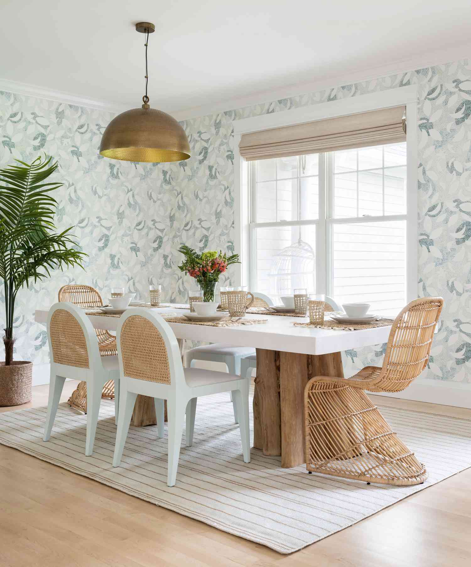 Eclairage naturel sur une table à manger DIY